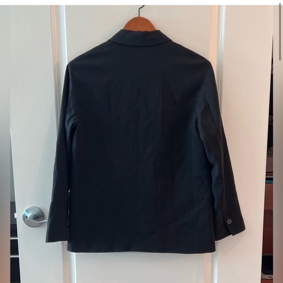 Everlane Black One Button Blazer
Size 2 - Picture 11 of 16